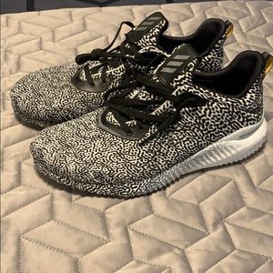 Adidas alphabounce 7 black/white shoes NEVER WORN